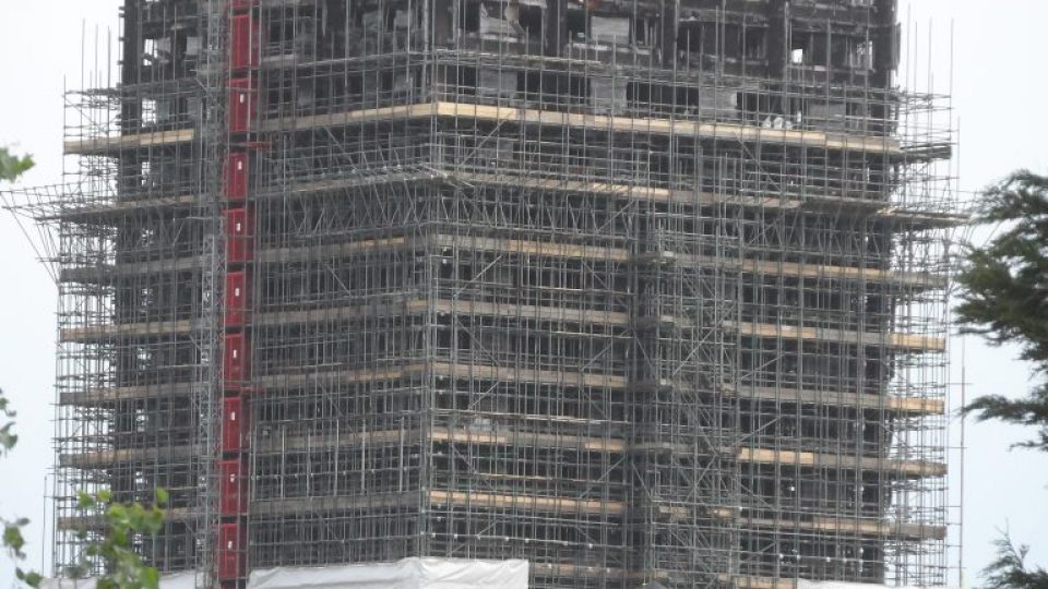 Grenfell_Tower_in_May_2018_04